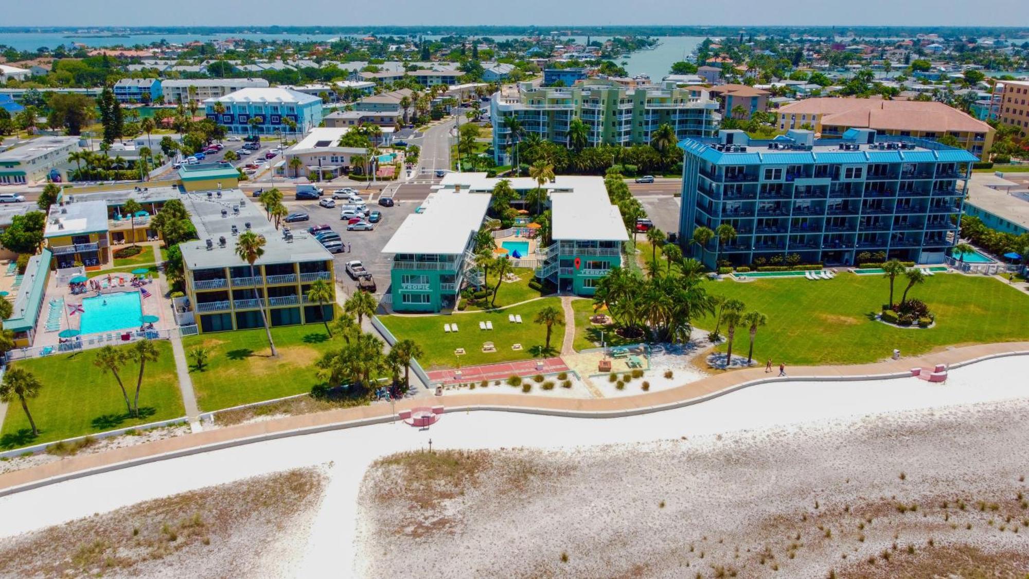 Tropic Terrace #41 - Beachfront Resort سانت بيتي بيتش المظهر الخارجي الصورة