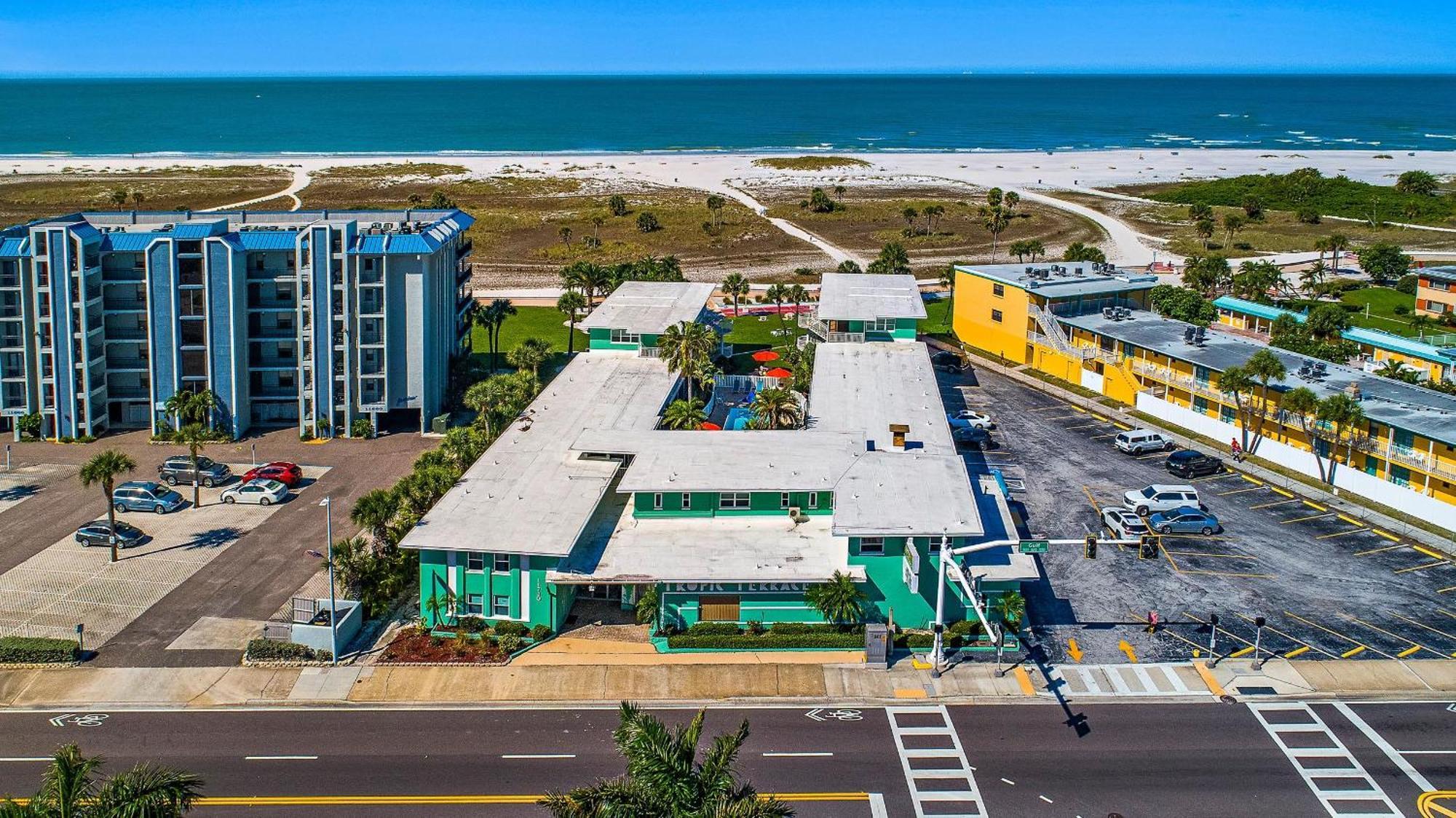 Tropic Terrace #41 - Beachfront Resort سانت بيتي بيتش المظهر الخارجي الصورة